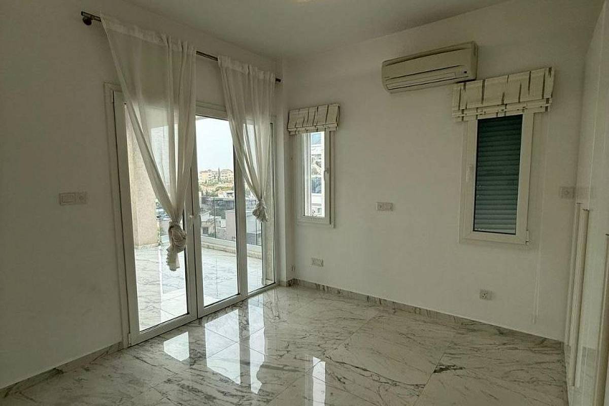 Квартира / Апартаменты in Лимассоле, Cyprus, 225 sq.m. - photo 4