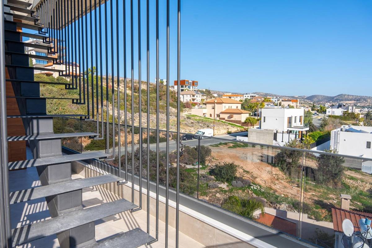 Квартира / Апартаменты in Лимассоле, Cyprus, 180 sq.m. - photo 22
