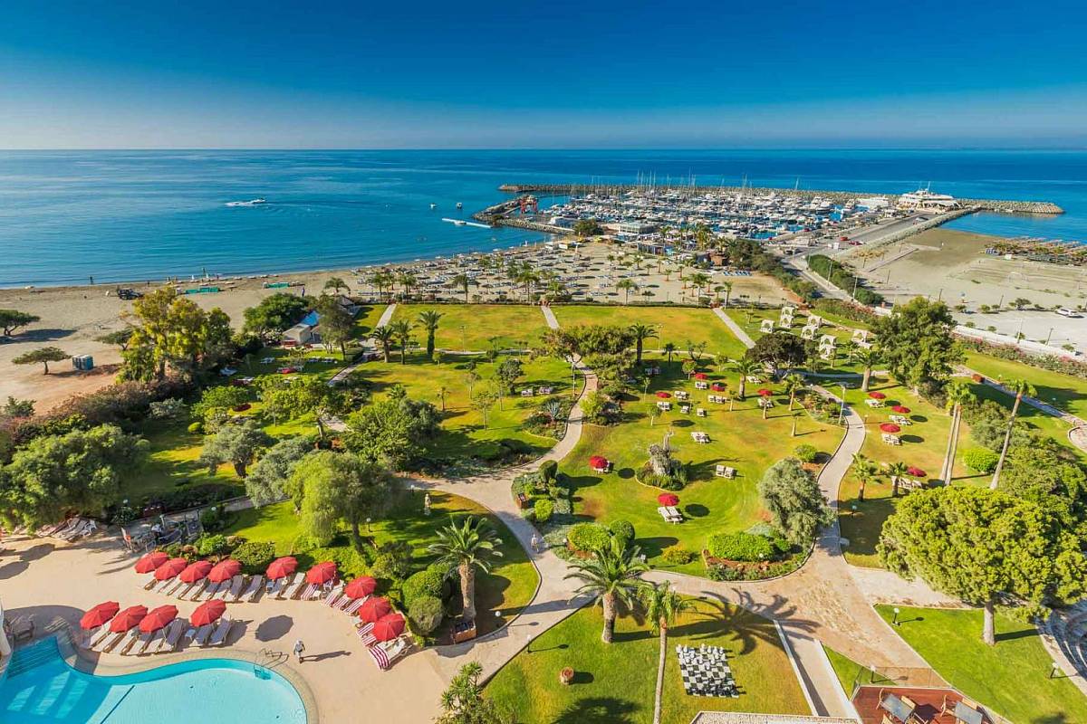 Квартира / Апартаменты in Лимассоле, Cyprus, 480 sq.m. - photo 397