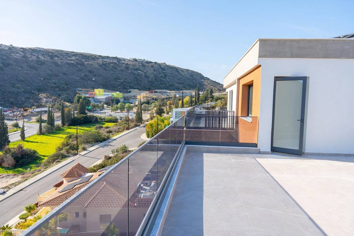 Квартира / Апартаменты in Лимассоле, Cyprus, 180 sq.m. - photo 18