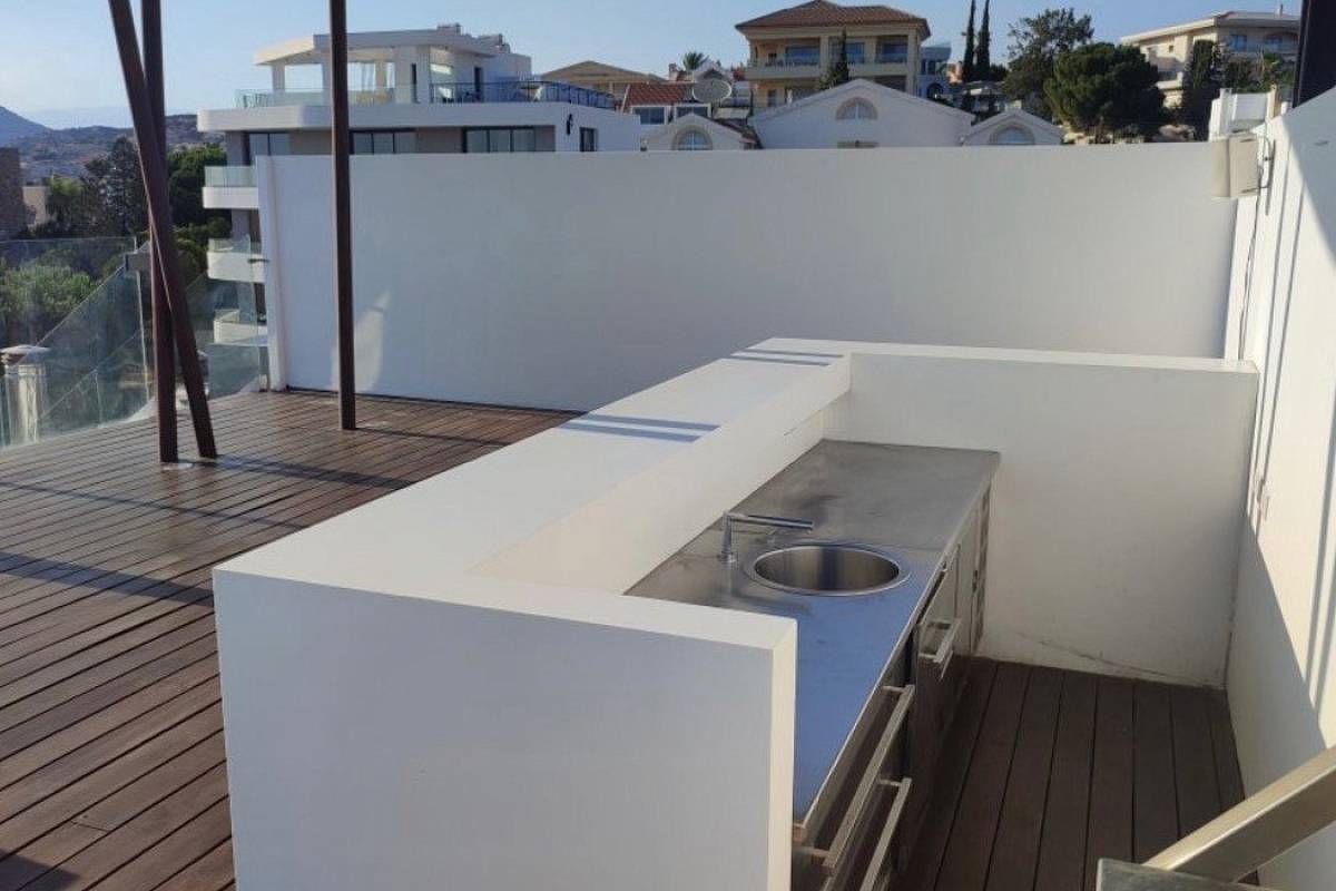 Квартира / Апартаменты in Лимассоле, Cyprus,  sq.m. - photo 15