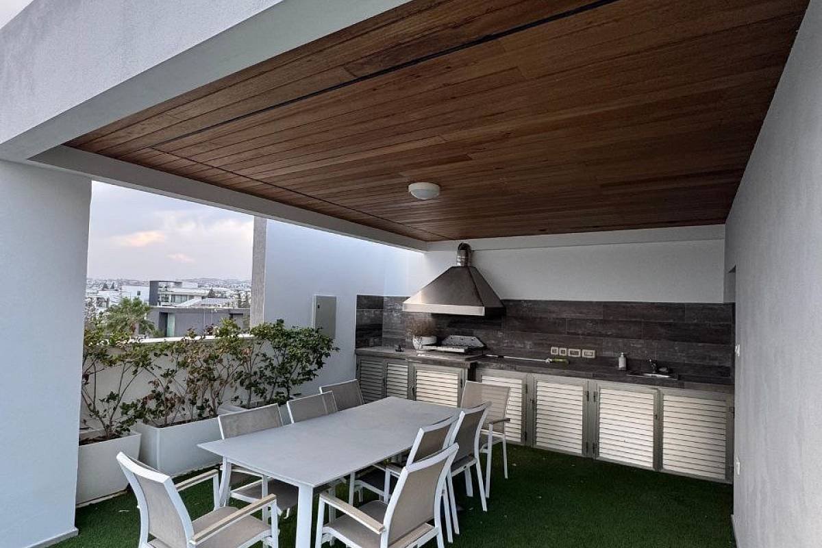 Квартира / Апартаменты in Лимассоле, Cyprus, 150 sq.m. - photo 32