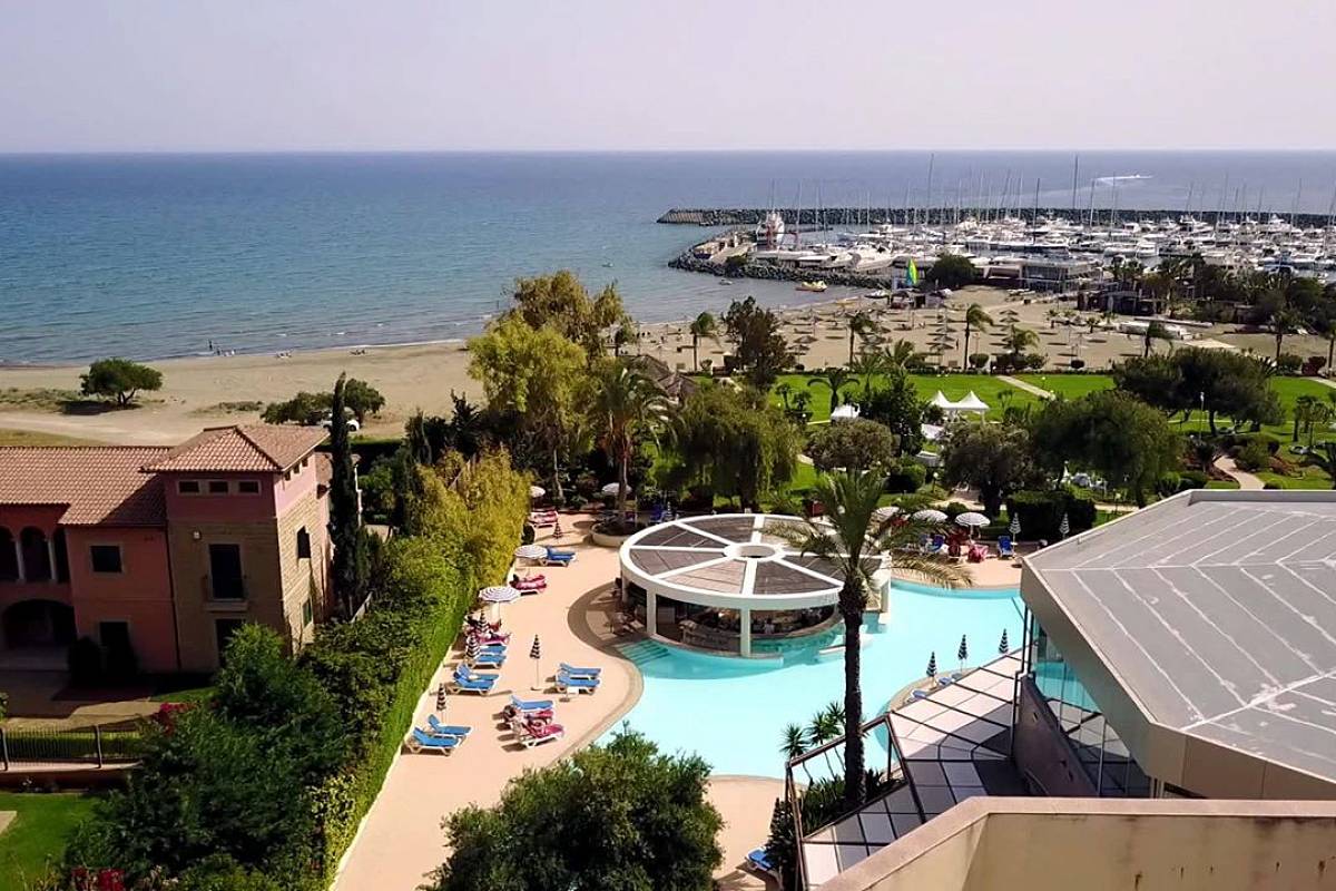 Квартира / Апартаменты in Лимассоле, Cyprus, 480 sq.m. - photo 285