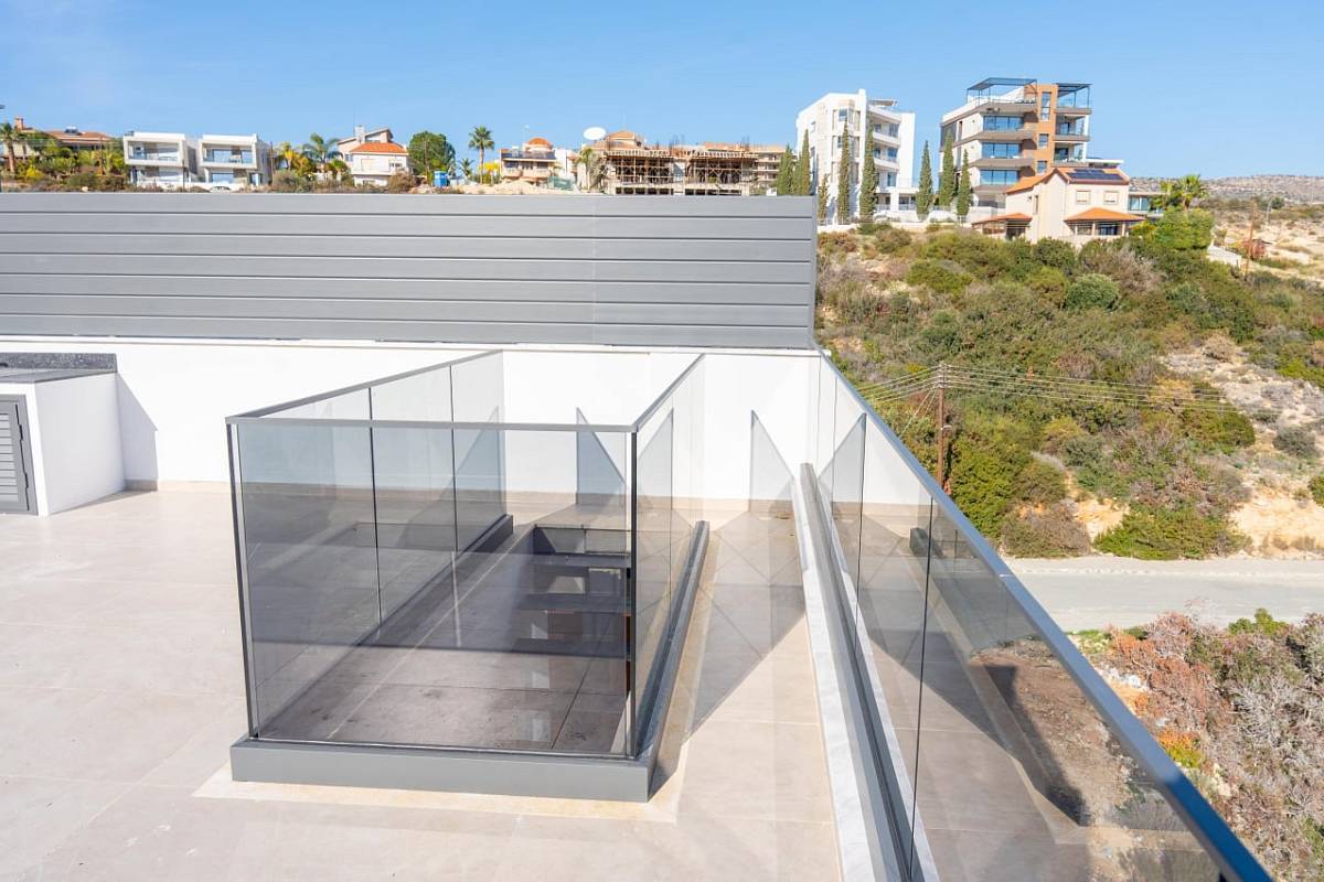 Квартира / Апартаменты in Лимассоле, Cyprus, 180 sq.m. - photo 19